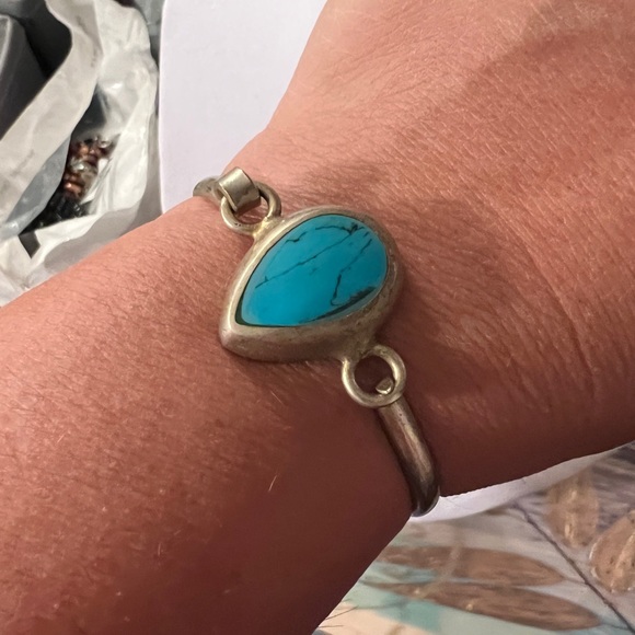 Turquoise and silver bracelet - Picture 2 of 3